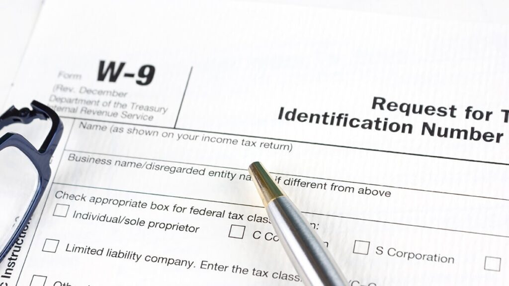 W9 Tax Form 2025 Free